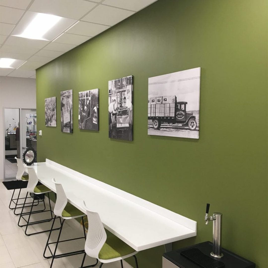 Black and white wall decorations